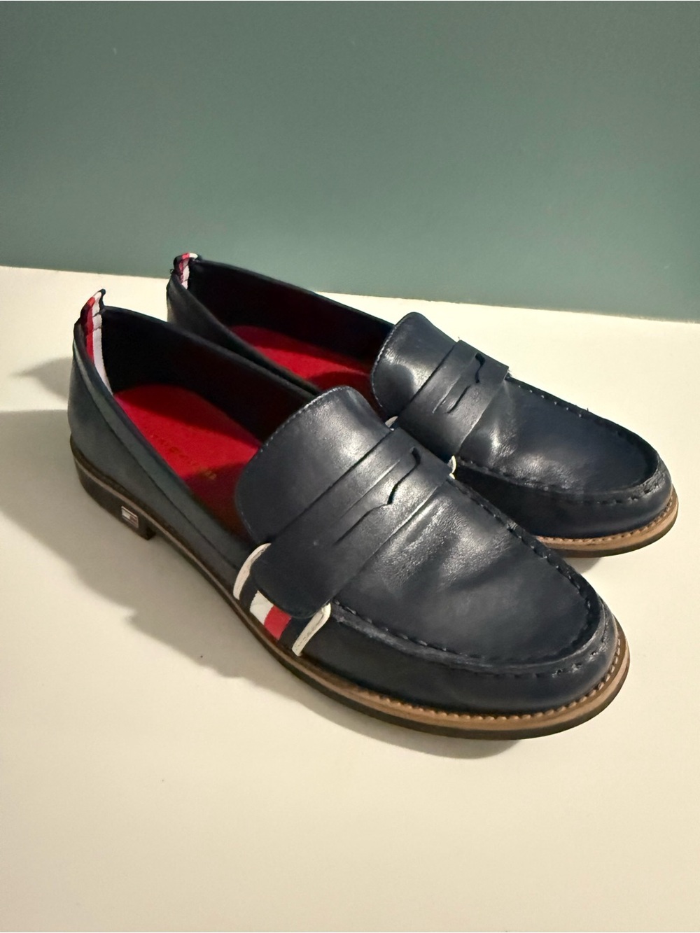 Tommy Hilfiger navy penny loafers - 8.5